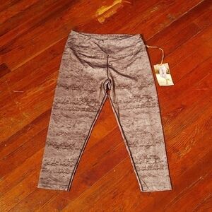 Earth Yoga Charcoal Gray Yoga Pants / Leggings Sz M NWT
